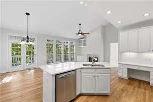 5395 Harbury Ln, Suwanee, GA 30024 - Photo 11