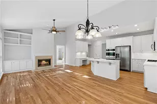 5395 Harbury Ln, Suwanee, GA 30024 - Photo 7