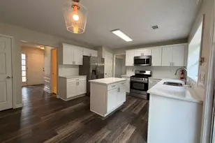 11800 Carriage Park Ln, Johns Creek, GA 30097 - Photo 13