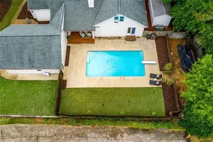 945 Hidden Hollow Dr, Marietta, GA 30068 - Photo 7
