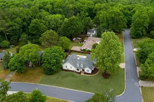 945 Hidden Hollow Dr, Marietta, GA 30068 - Photo 5
