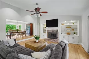 945 Hidden Hollow Dr, Marietta, GA 30068 - Photo 19
