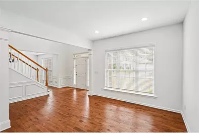 5157 Wellisford Court, Suwanee, GA 30024 - Photo 3