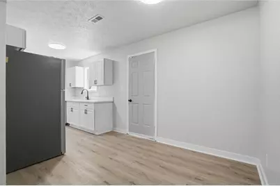 9127 Clubhouse Drive, Riverdale, GA 30274 - Photo 7