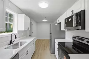 9127 Clubhouse Dr, Riverdale, GA 30274 - Photo 9