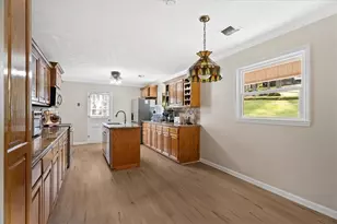 206 Victory Dr, Calhoun, GA 30701 - Photo 11