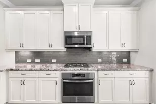 1097 Township Square, Alpharetta, GA 30022 - Photo 7