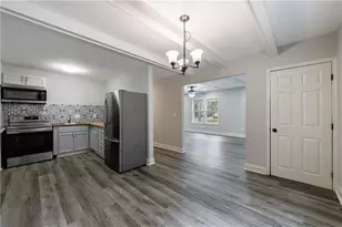 6030 Stonewall Dr, Union City, GA 30291 - Photo 9
