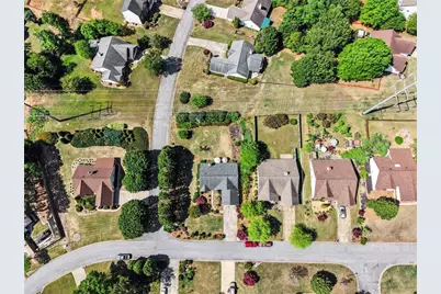 2130 Saint Thomas Way, Suwanee, GA 30024 - Photo 31