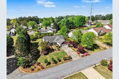 2130 Saint Thomas Way, Suwanee, GA 30024 - Photo 35