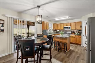 2137 Black Oak Ln, Ellenwood, GA 30294 - Photo 7