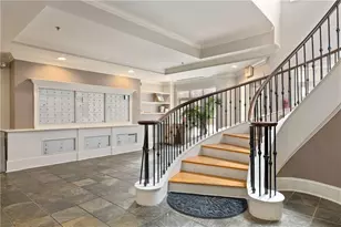 560 Dutch Valley Road NE, Atlanta, GA 30324 - Photo 31