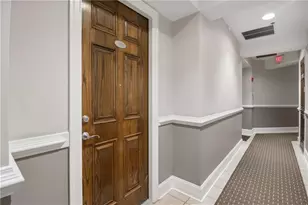 560 Dutch Valley Road NE, Atlanta, GA 30324 - Photo 5