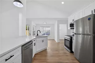 695 Chatham Park Dr, Lawrenceville, GA 30046 - Photo 11