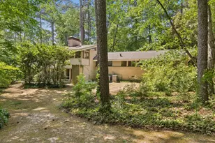 2001 Castleway Ln NE, Atlanta, GA 30345 - Photo 33