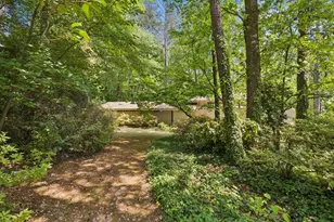 2001 Castleway Ln NE, Atlanta, GA 30345 - Photo 37
