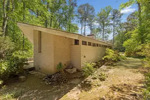 2001 Castleway Ln NE, Atlanta, GA 30345 - Photo 35