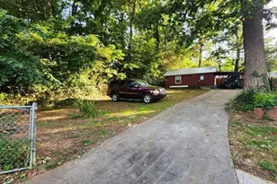 1611 Carlton Ave, Stone Mountain, GA 30087 - Photo 25