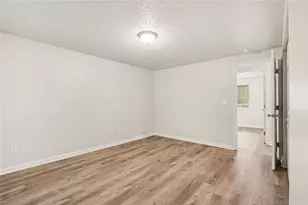 4905 Glenside Ct, Stone Mountain, GA 30088 - Photo 17