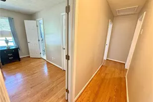 6725 Ridge Moore Dr, Peachtree Corners, GA 30360 - Photo 9