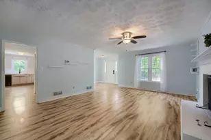 1504 Mill Creek Ct SW, Marietta, GA 30008 - Photo 9