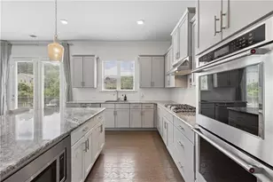 561 Avondale Hills Dr, Decatur, GA 30032 - Photo 7