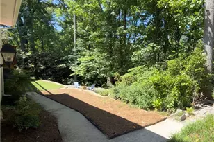 2500 Caladium Dr NE, Atlanta, GA 30345 - Photo 25