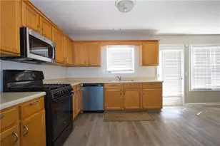 3292 Shady Valley Ct, Loganville, GA 30052 - Photo 11