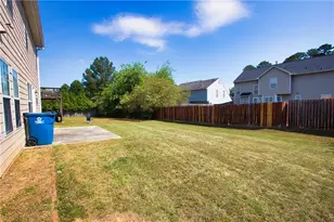 3292 Shady Valley Ct, Loganville, GA 30052 - Photo 3