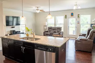 10643 Naramore Ln, Alpharetta, GA 30022 - Photo 5
