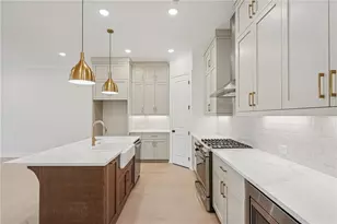 1006 Crown Oak St, Johns Creek, GA 30002 - Photo 9