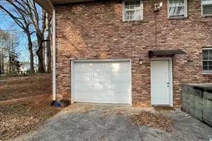 2106 Pawnee Dr SE, Marietta, GA 30067 - Photo 3