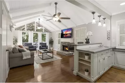 3902 Peachtree Dunwoody Road NE, Atlanta, GA 30342 - Photo 5