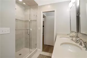 3902 Peachtree Dunwoody Rd NE, Atlanta, GA 30342 - Photo 17