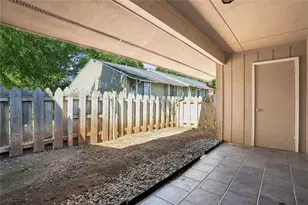 2035 Powers Ferry Trce SE, Marietta, GA 30067 - Photo 23