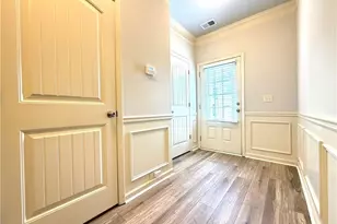 323 Knelston Oak Dr, Suwanee, GA 30024 - Photo 3