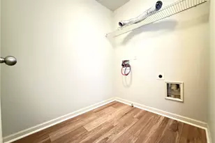 323 Knelston Oak Dr, Suwanee, GA 30024 - Photo 29