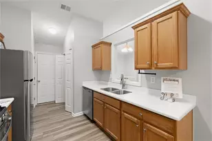 5673 Riverside Walk Dr, Sugar Hill, GA 30518 - Photo 15
