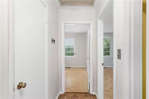 1569 Bubbling Creek Rd NE, Brookhaven, GA 30319 - Photo 17