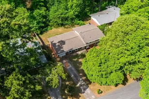 1569 Bubbling Creek Rd NE, Brookhaven, GA 30319 - Photo 11
