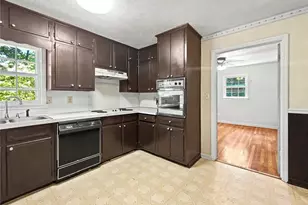 644 Noell Way NW, Lilburn, GA 30047 - Photo 11