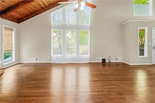 3950 Lookout Point Dr, Marietta, GA 30066 - Photo 5