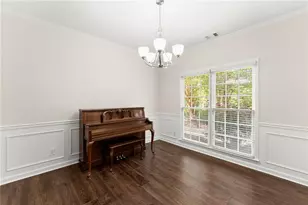 1632 Paces Vale Ct, Lawrenceville, GA 30043 - Photo 11