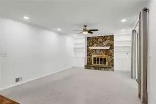 5080 Nesbit Ferry Ln, Sandy Springs, GA 30350 - Photo 17