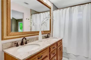 5080 Nesbit Ferry Ln, Sandy Springs, GA 30350 - Photo 23