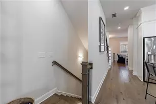 4337 Parkside Pl, Atlanta, GA 30342 - Photo 33