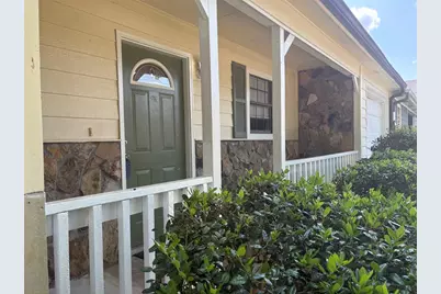 126 Oak Circle S, Stockbridge, GA 30281 - Photo 3