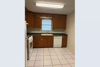126 Oak Circle S, Stockbridge, GA 30281 - Photo 5