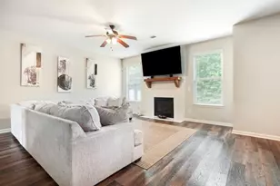 204 Villa Grande Dr, Locust Grove, GA 30248 - Photo 9