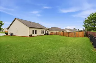 4631 Summer View Dr, Gainesville, GA 30504 - Photo 29